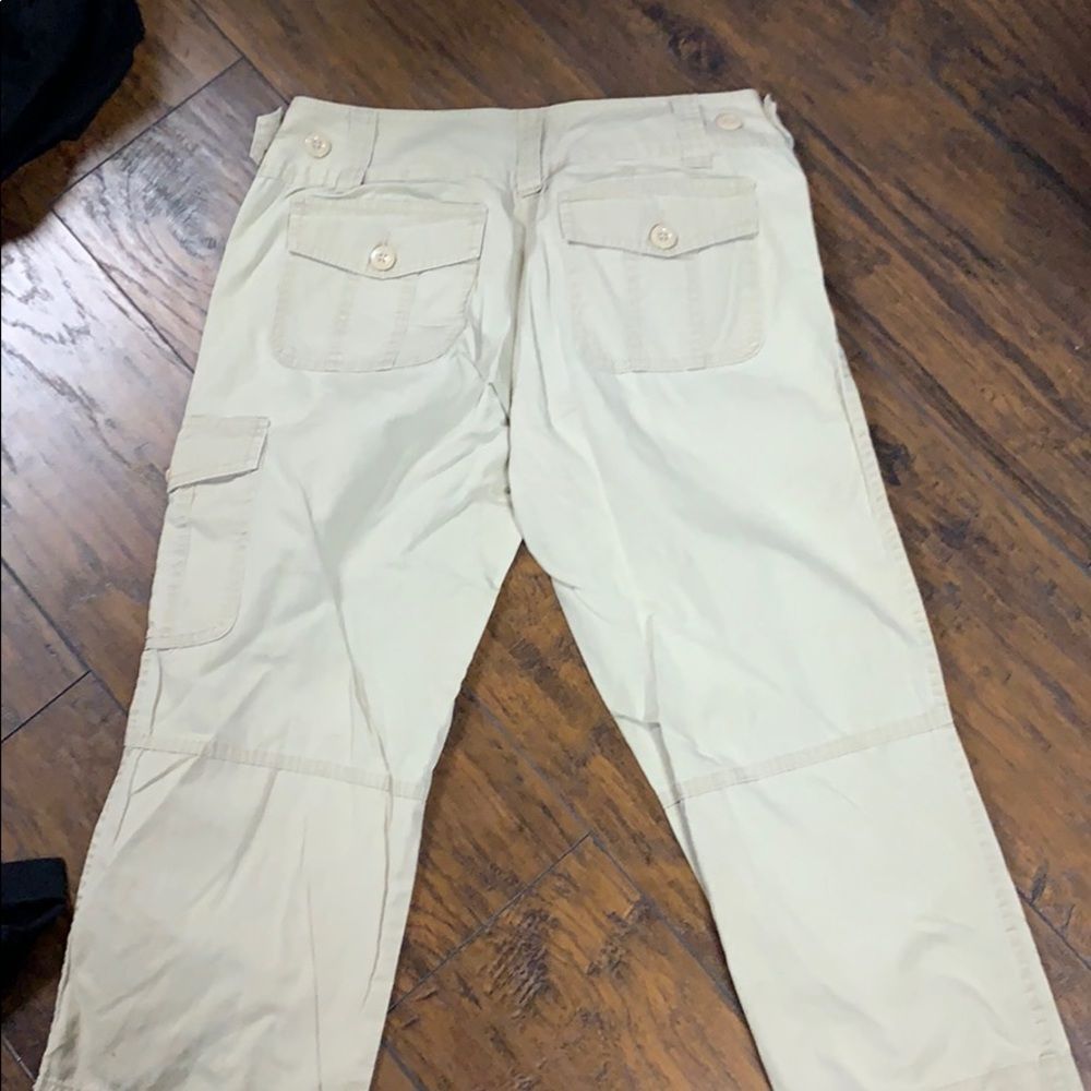 The limited size 6 cropped khakis - Picture 8 of 8